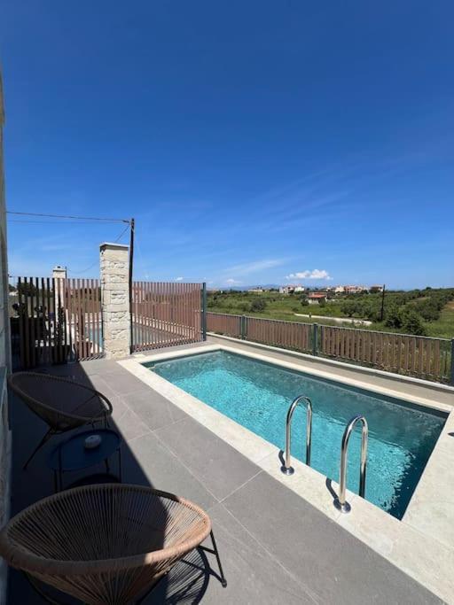 Exclusive New With Private Pool - 2br Case de vacanță Néa Fókaia