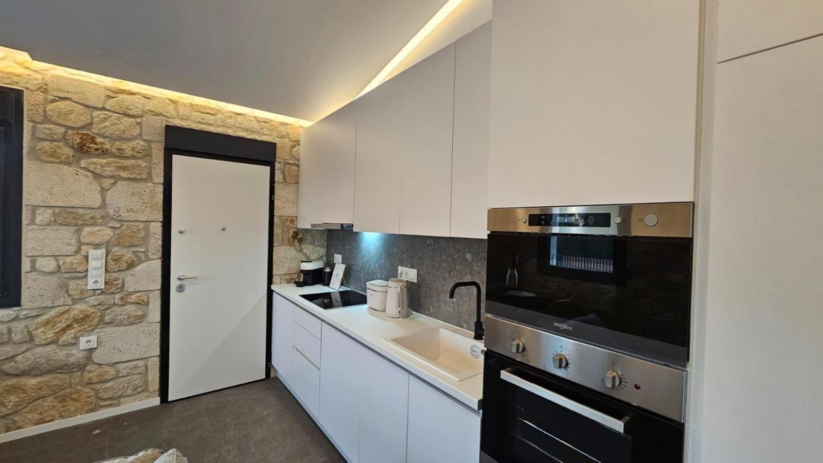 Case de vacanță Exclusive New With Private Pool - 2br Néa Fókaia